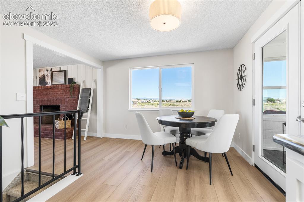 Image 9 of 44: Dining Area