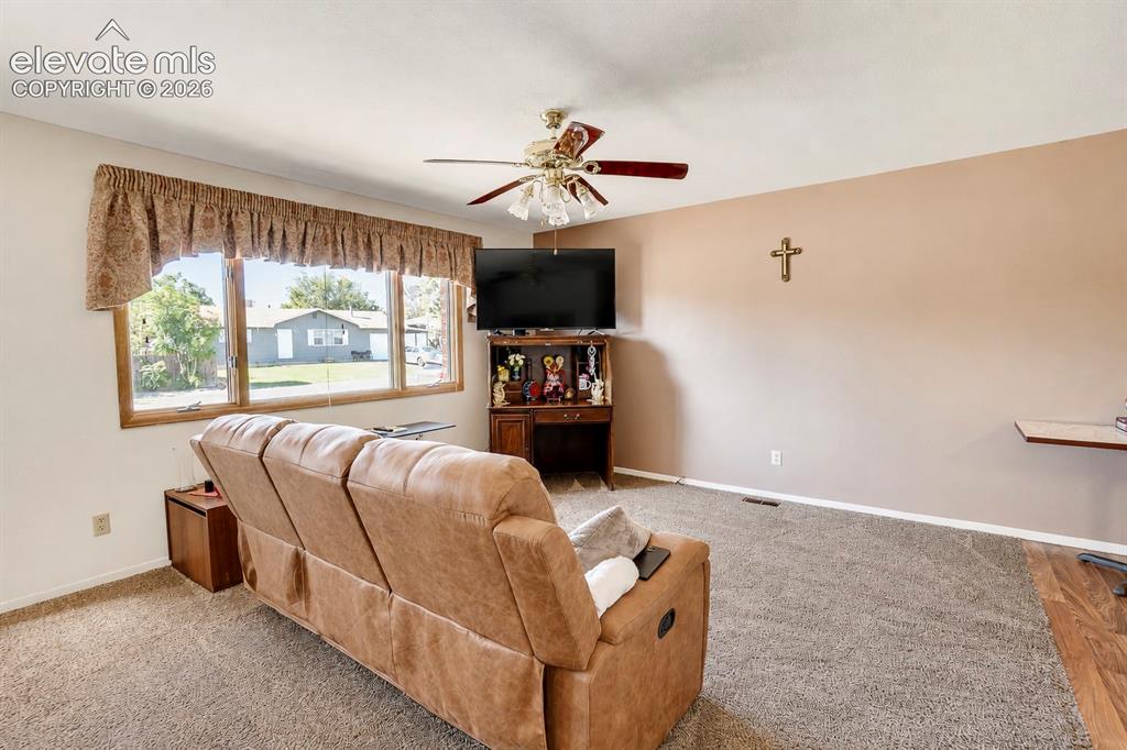Image 7 of 39: Living Room
