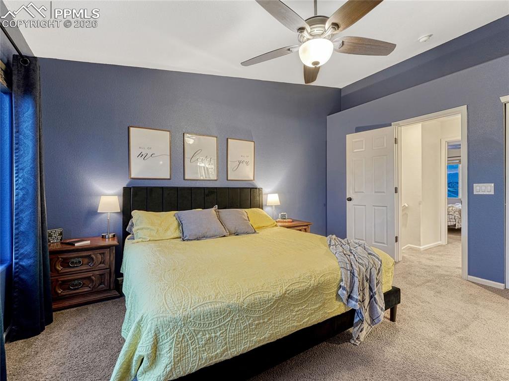 Image 15 of 30: Bedroom