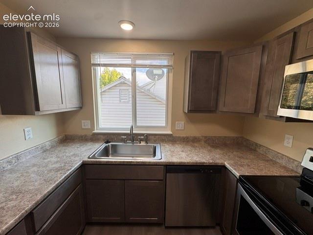 Image 11 of 34: Kitchen