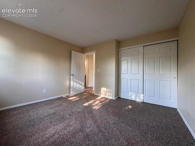 Image 18 of 34: Bedroom