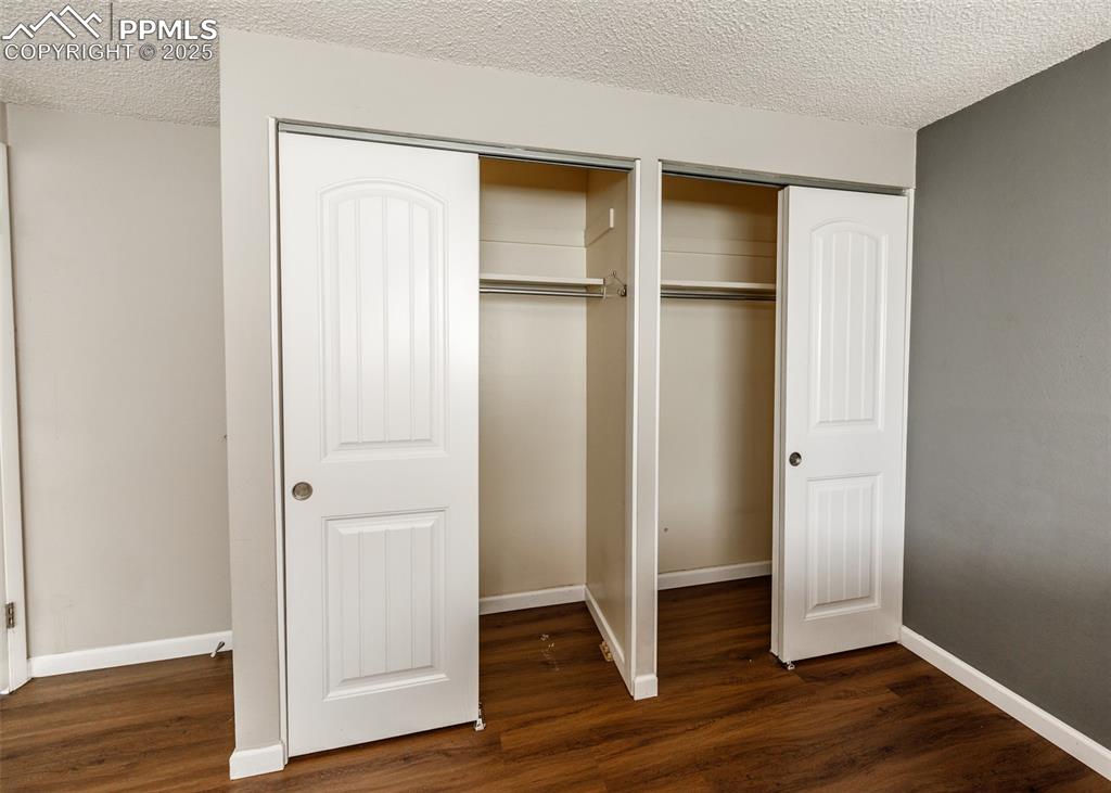 Image 16 of 35: Closet