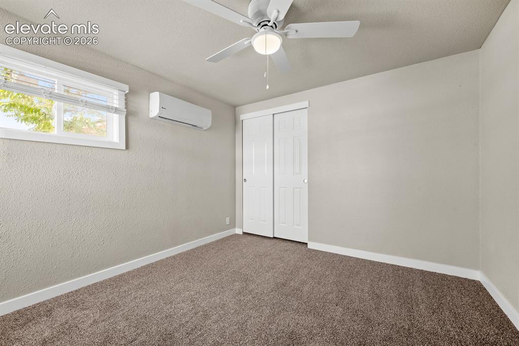 Image 11 of 31: Bedroom