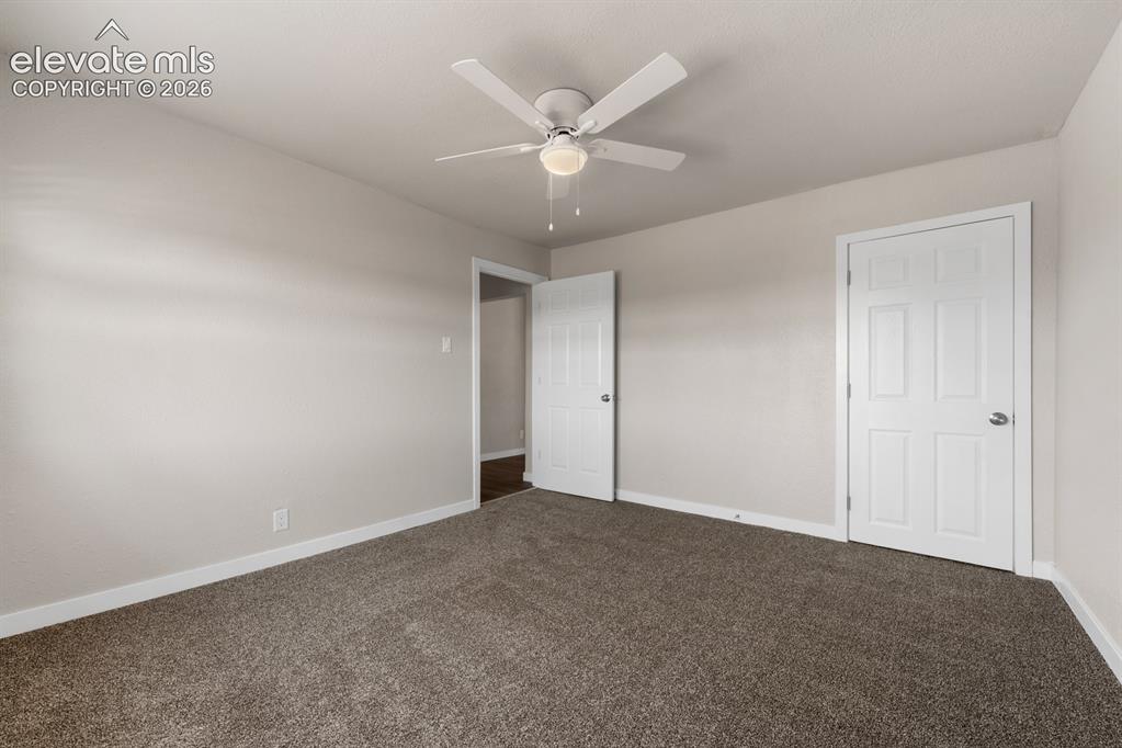 Image 14 of 31: Bedroom