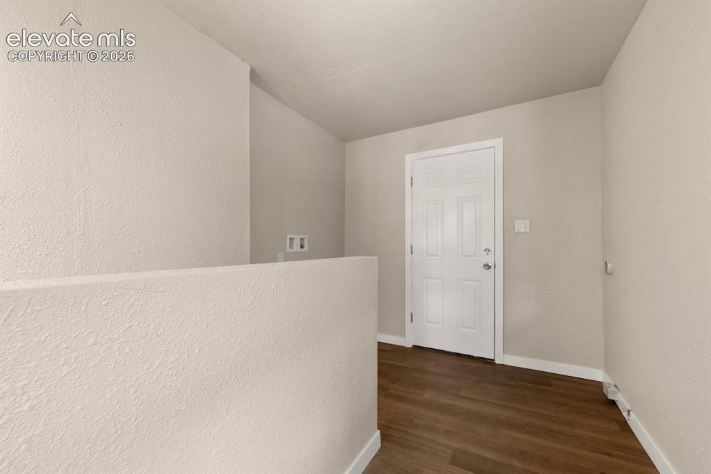 Image 18 of 31: Mud Room