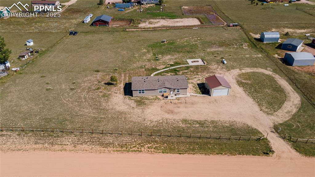 Image 21 of 22: Property