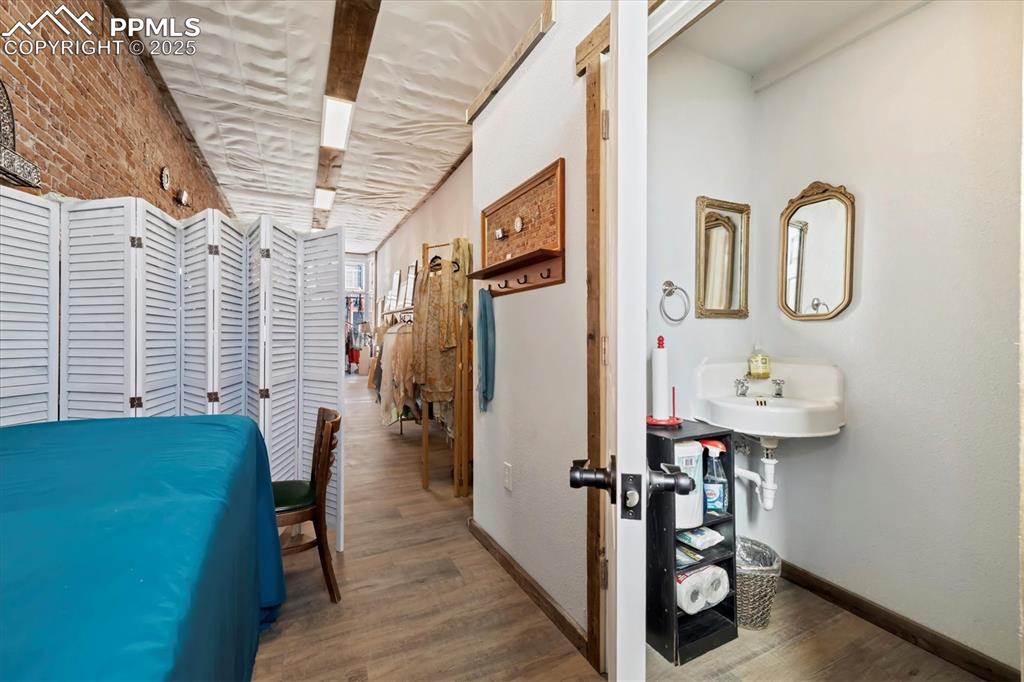 Image 10 of 43: Unit 314