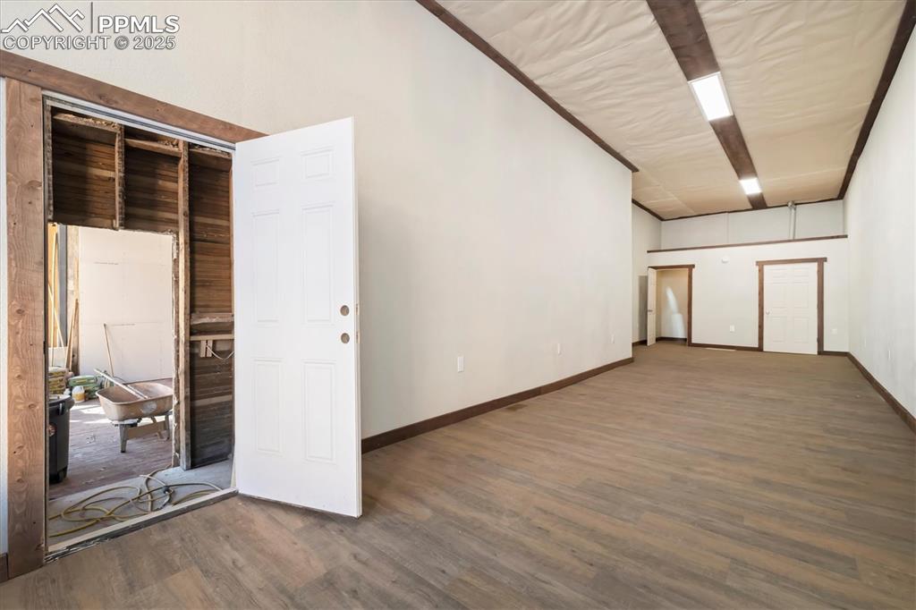 Image 18 of 43: Unit 312