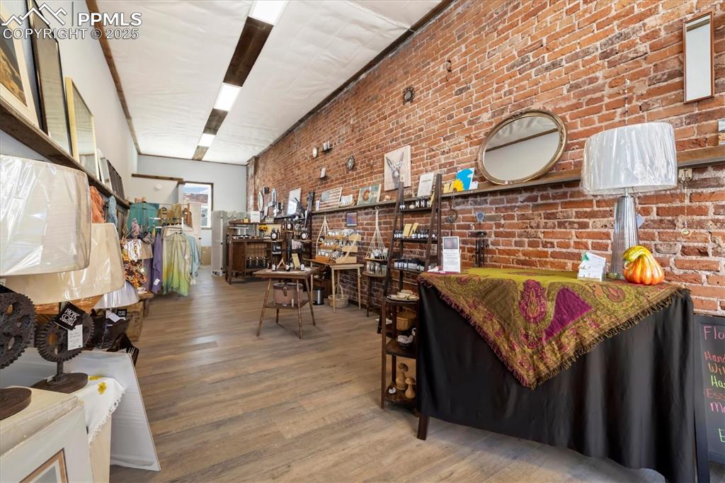 Image 7 of 43: Unit 314