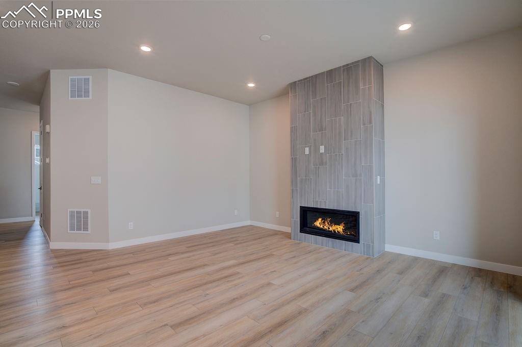 Image 22 of 37: Living Room