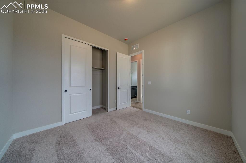 Image 34 of 37: Bedroom