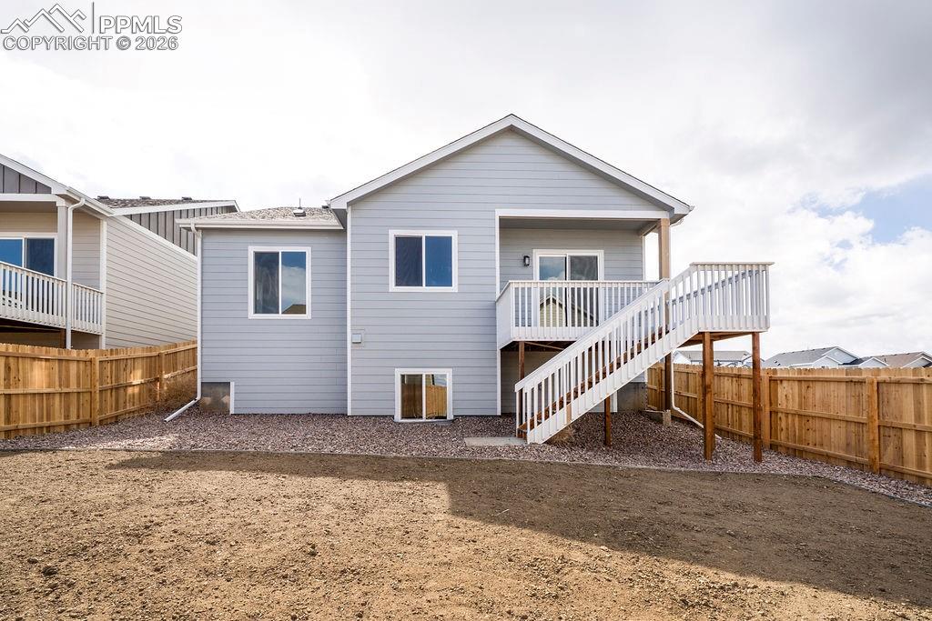 Image 4 of 37: Back of Structure