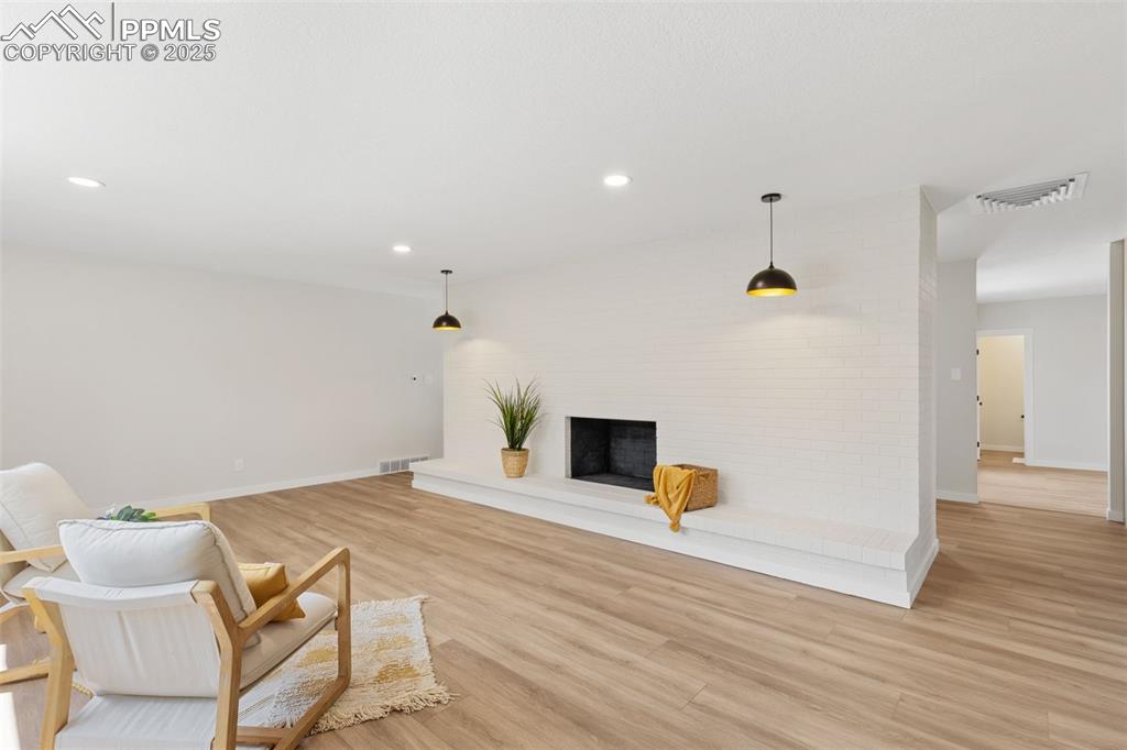 Image 6 of 36: Living Room