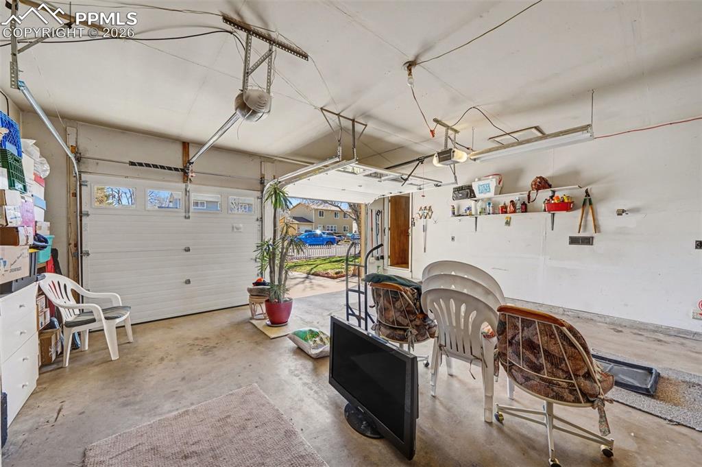 Image 27 of 45: Oversized 2 Car Garage