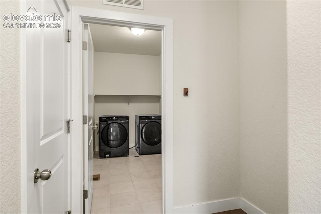 Image 29 of 49: Laundry