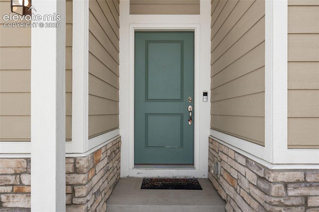 Image 4 of 49: Entry