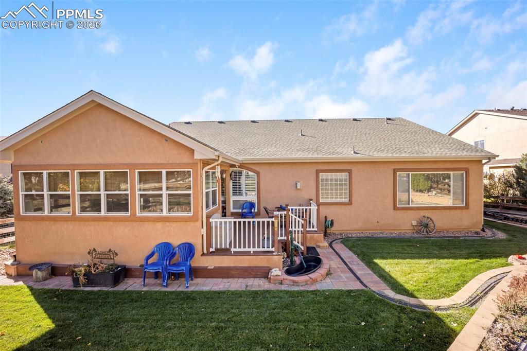 Image 44 of 50: Back of Structure