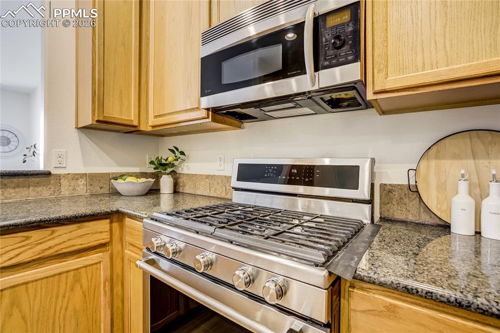 Image 12 of 43: Kitchen