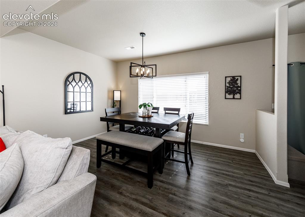 Image 10 of 48: Dining Area