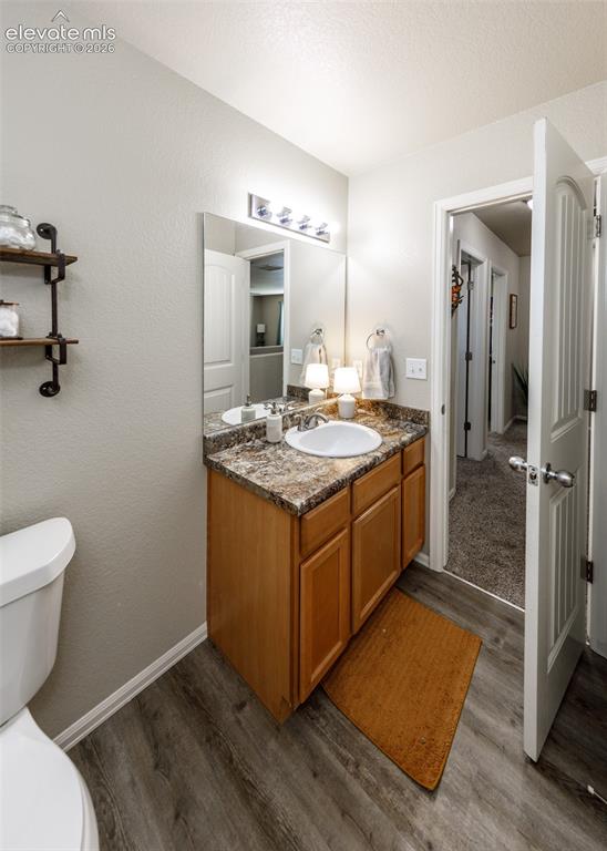 Image 42 of 48: Bathroom
