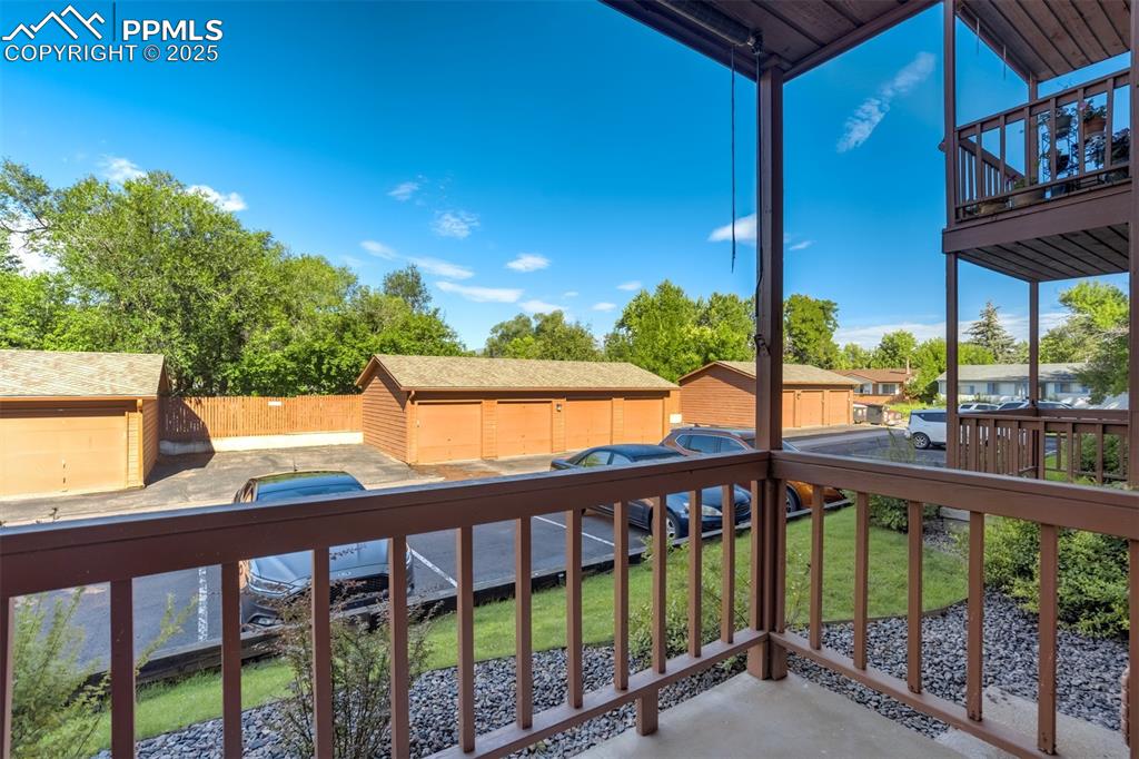 Image 22 of 34: Balcony