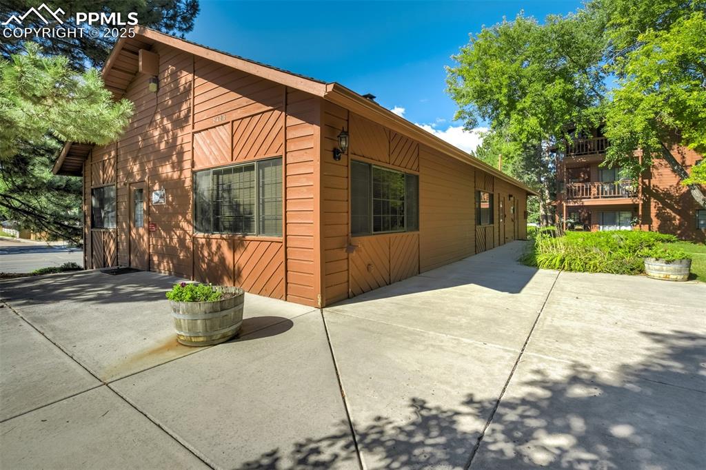 Image 31 of 34: Side of Structure