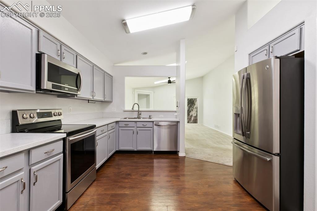 Image 2 of 20: Kitchen