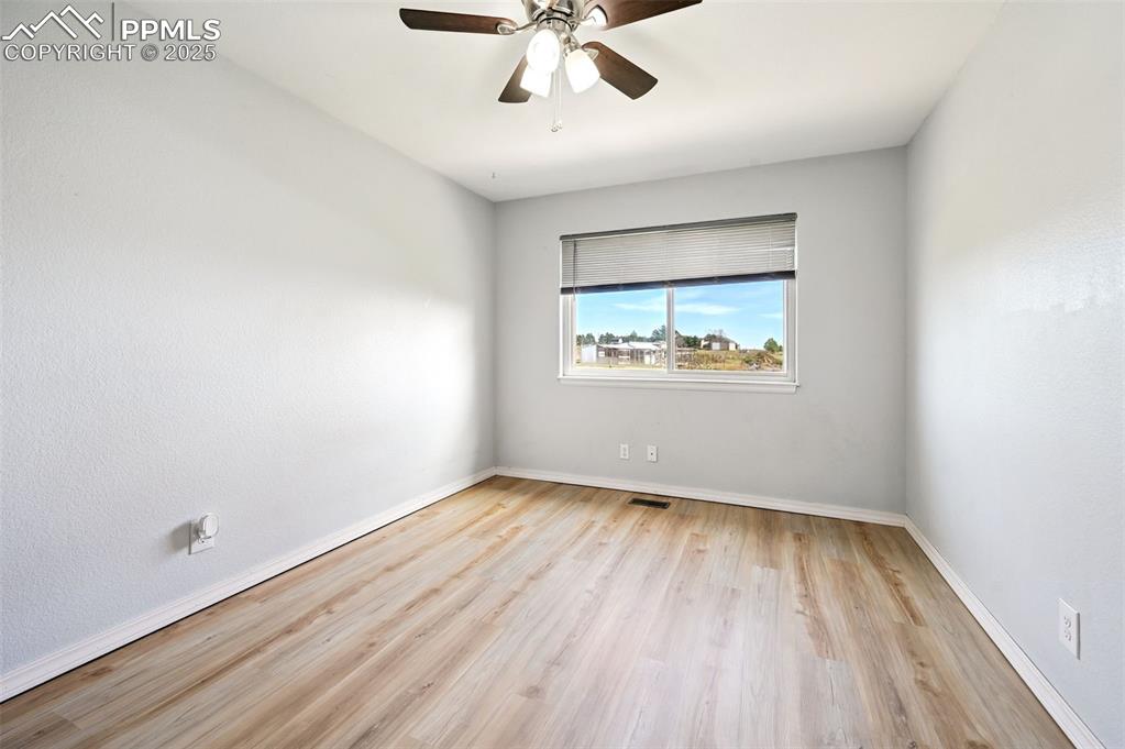 Image 20 of 50: Bedroom 4 Upstairs