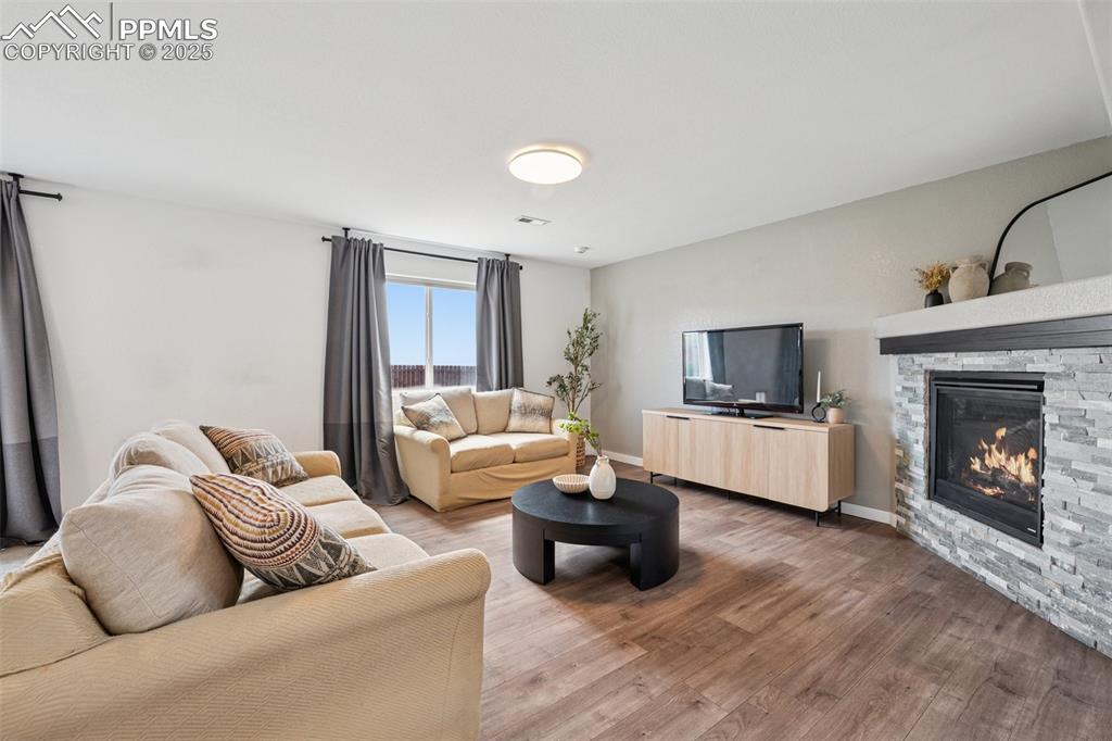 Image 10 of 34: Living Room