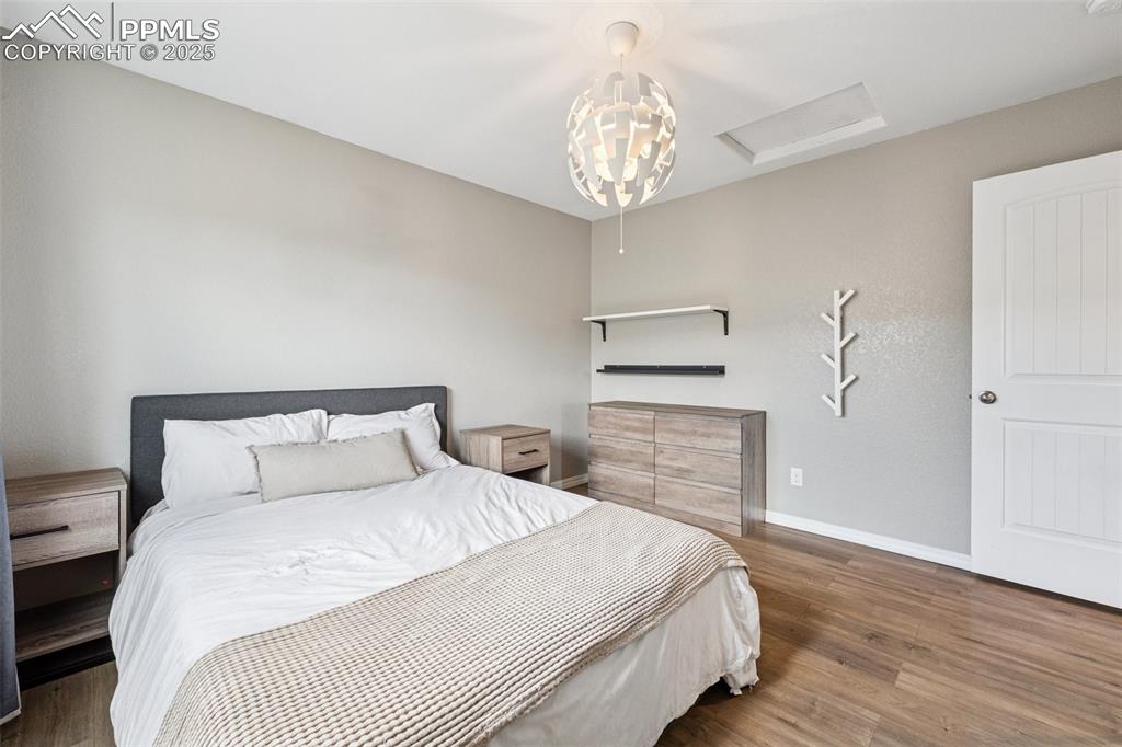 Image 24 of 34: Bedroom