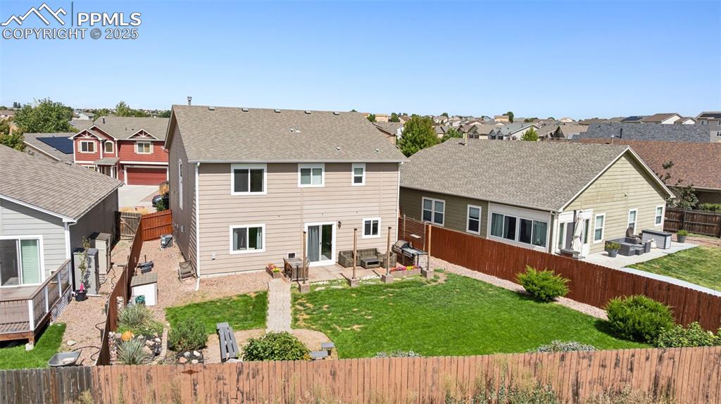 Image 26 of 34: Back of Structure