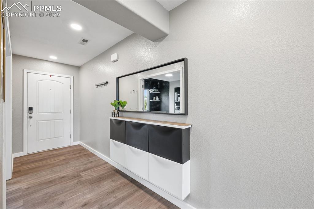 Image 3 of 34: Entry