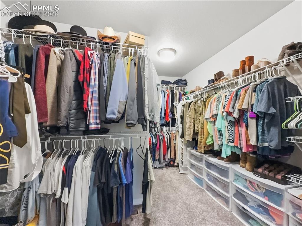 Image 30 of 46: Closet