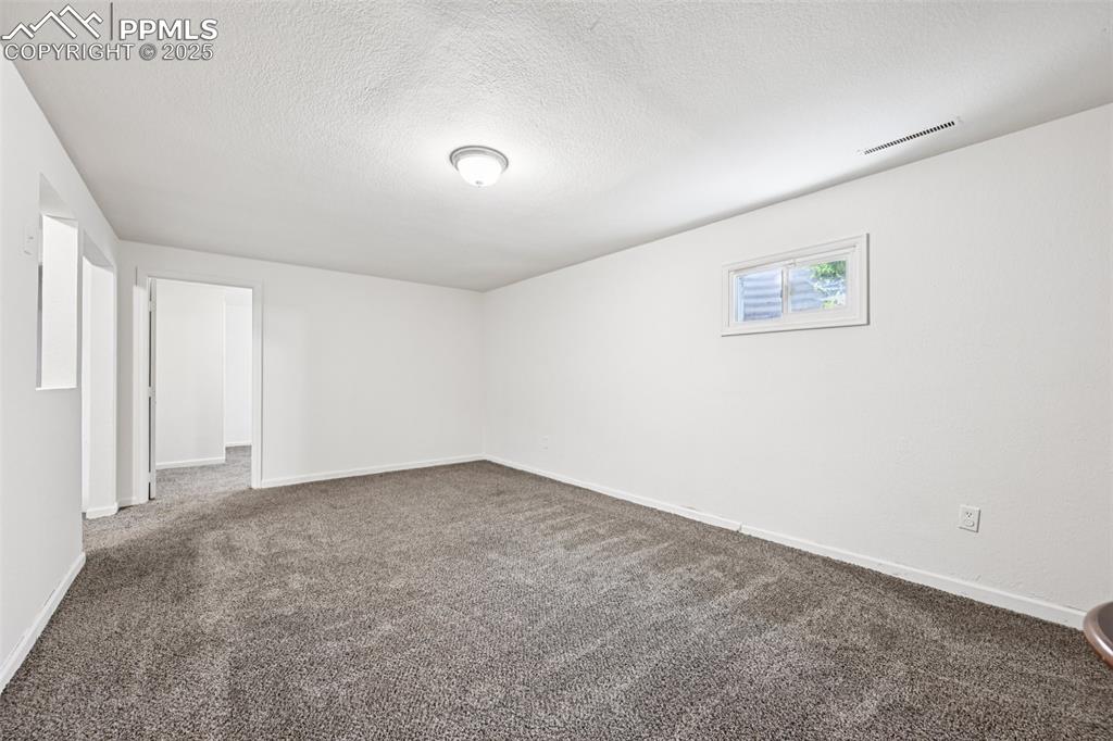 Image 24 of 33: Recreation Room