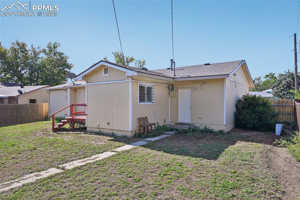 Image 32 of 33: Front of Structure