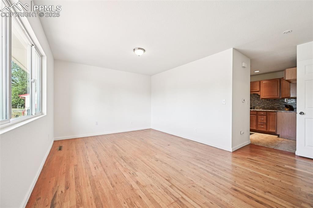 Image 4 of 33: Living Room