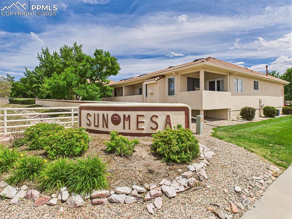Image 2 of 50: Highly Desired Sun Mesa Townhomes in Gleneagle!