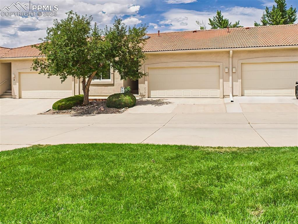 Image 46 of 50: The Epitome of Low-Maintenance Living so you can enjoy ALL THINGS COLORADO!