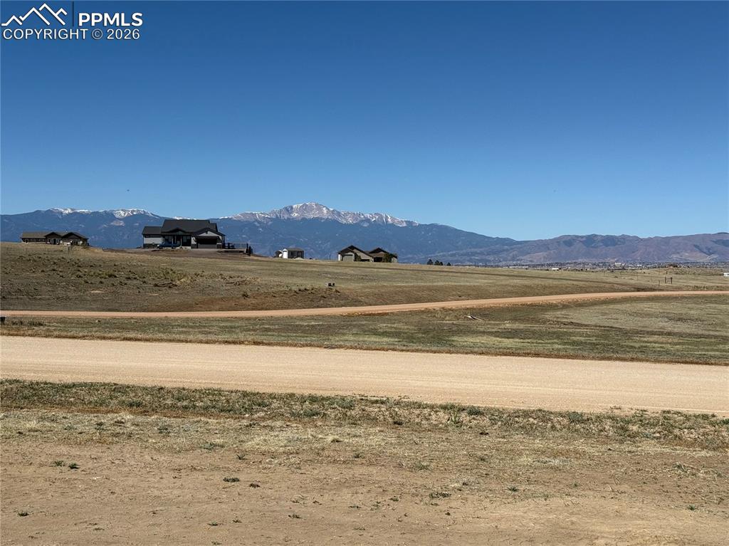 Image 19 of 24: View