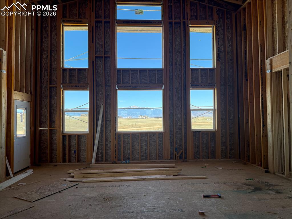 Image 7 of 24: Great Room