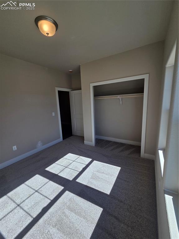 Image 4 of 29: Bedroom