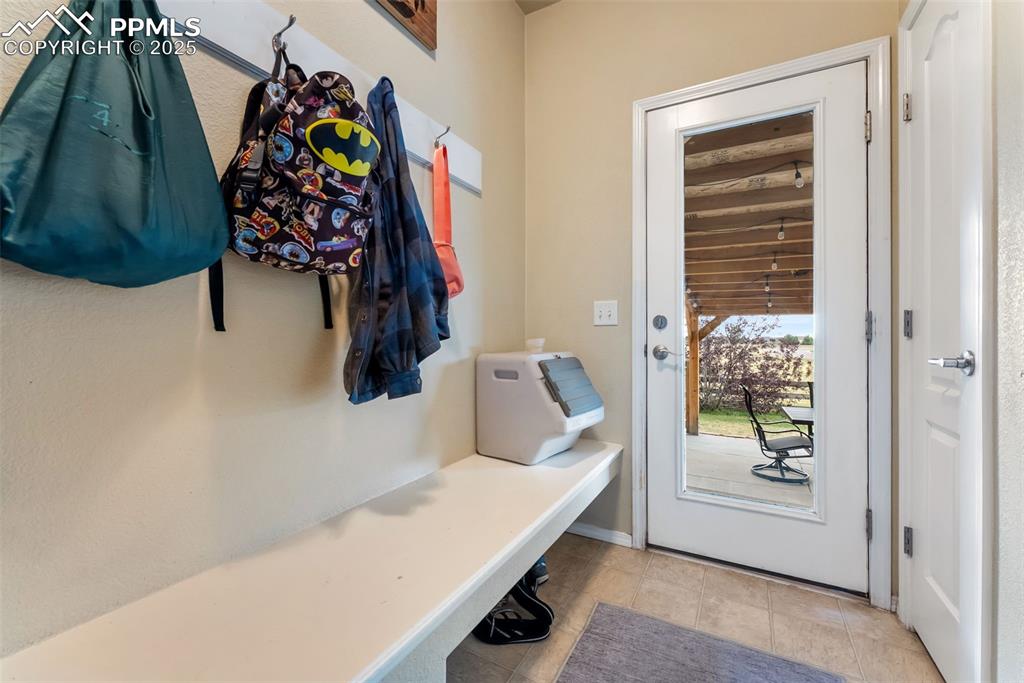 Image 15 of 50: Mud Room