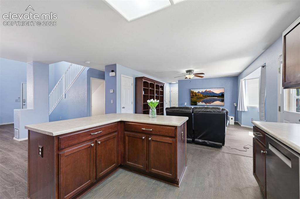 Image 10 of 29: Kitchen