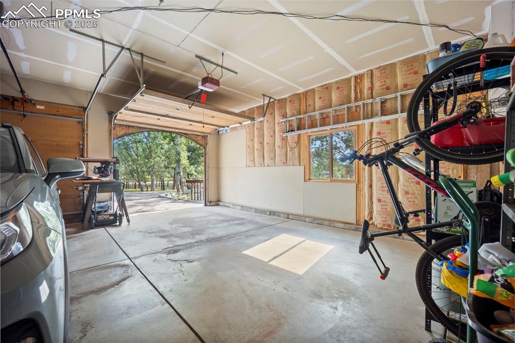 Image 42 of 50: Oversized 664 sf garage
