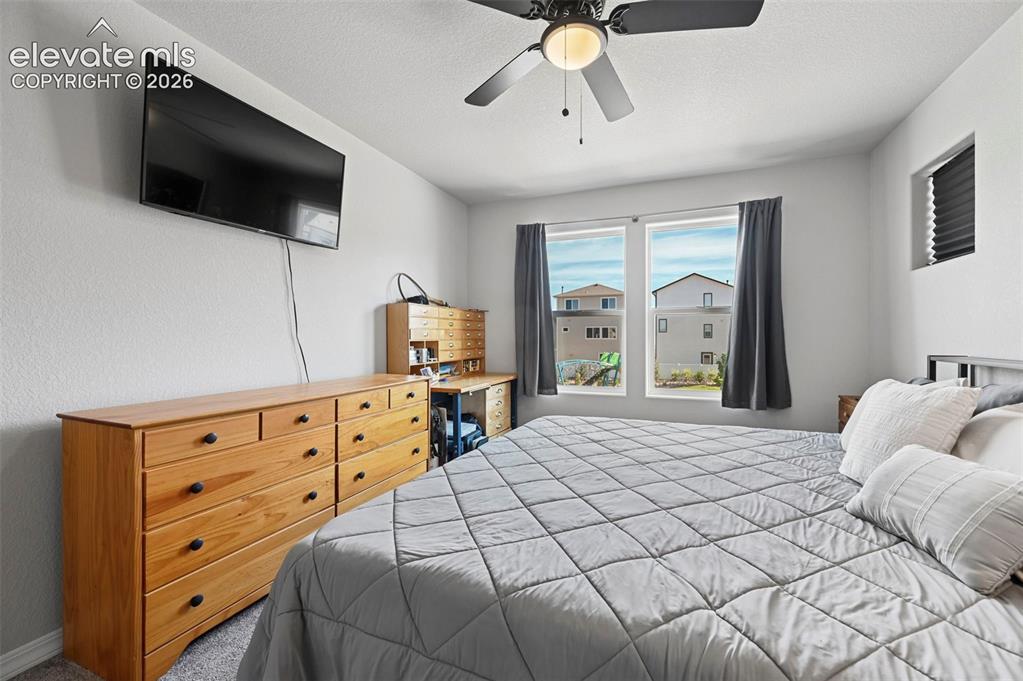 Image 4 of 30: Bedroom