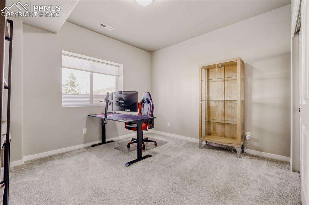 Image 37 of 44: Family Room