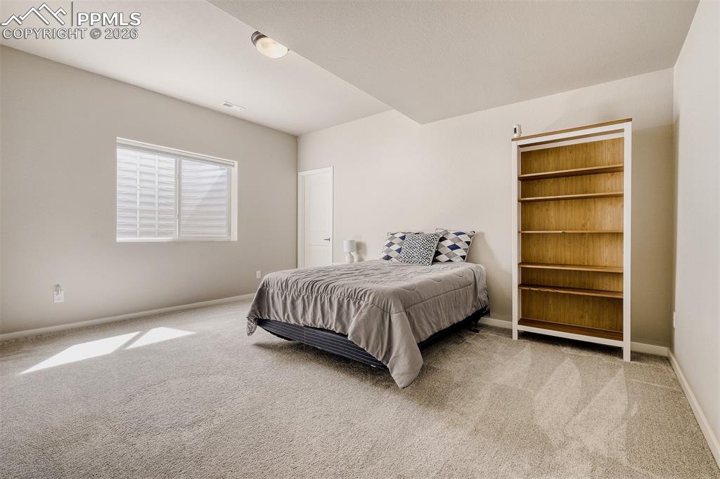 Image 38 of 44: Family Room