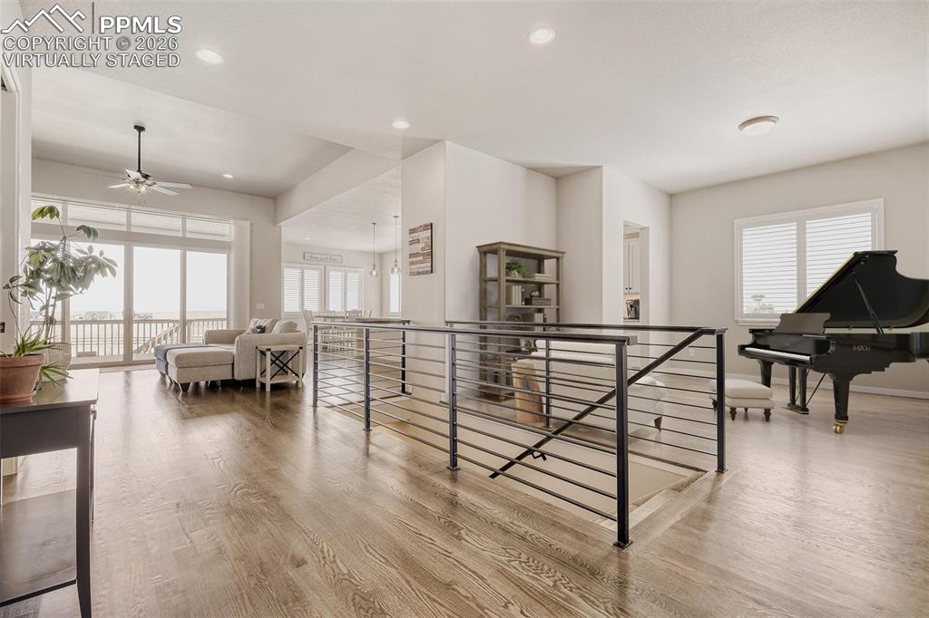 Image 6 of 44: Floor Plan