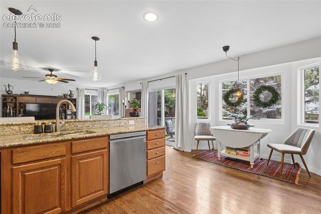 Image 5 of 27: Kitchen and nook area