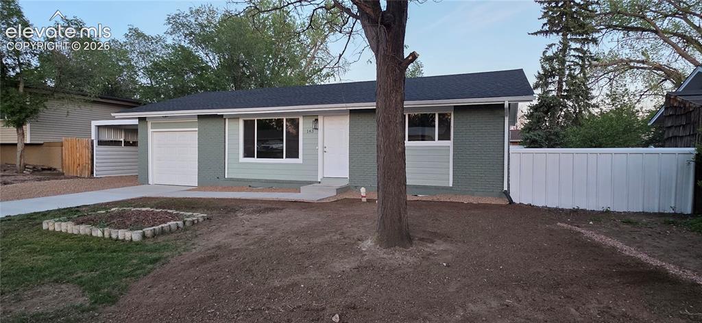 Image 3 of 28: Front of Structure